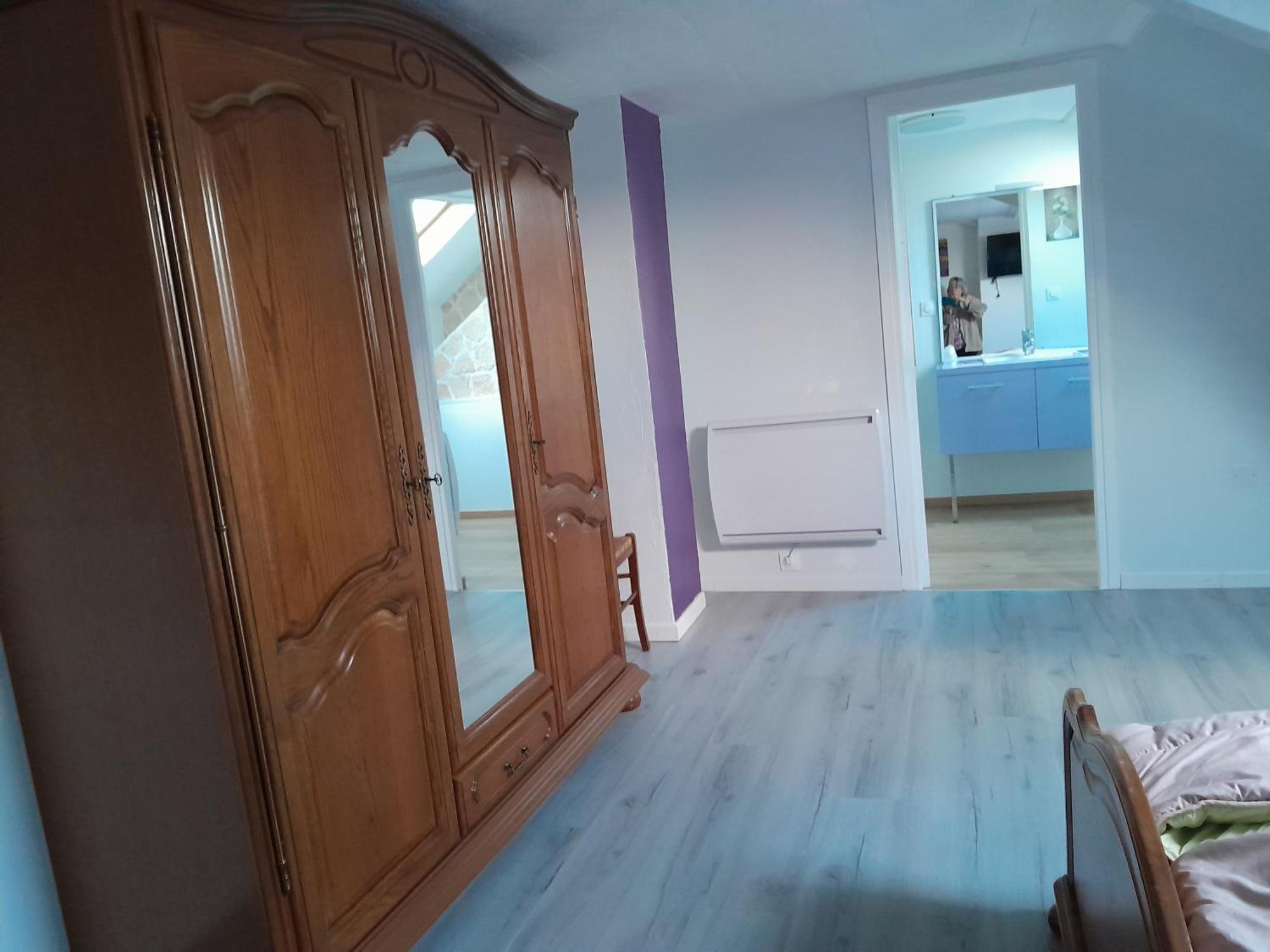 Chambres D Hotes Au P'Tit Bonheur Campagnard Jarnosse Rum bild